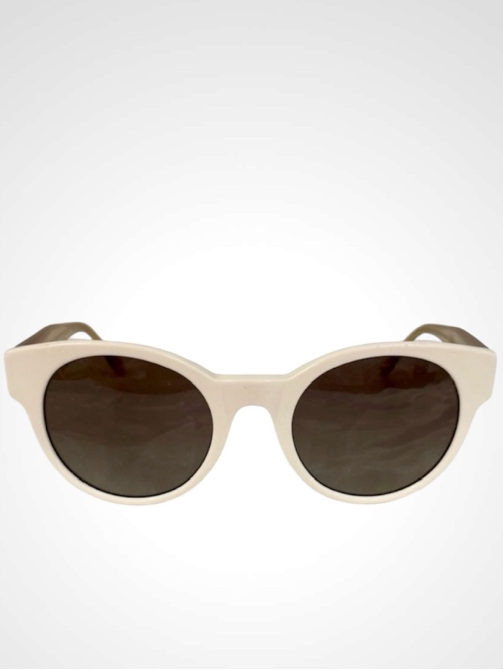Bailey Nelson “Carole” Cream Round Frame Sunglasses with Dark Lenses